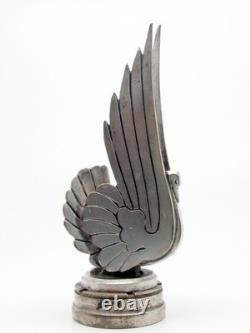 1920 mascotte automobile par F. Bazin car mascot hood ornament art deco bronze