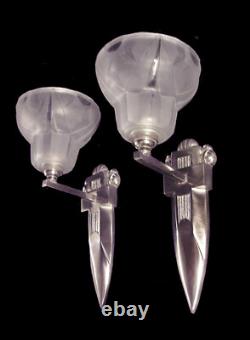 A. Richard & Degué Paire D'appliques Art Déco Bronze Nickelé Et Tulipes 1930