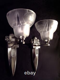 A. Richard & Degué Paire D'appliques Art Déco Bronze Nickelé Et Tulipes 1930