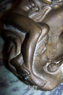 Ancien Cendrier Bronze Femme Nue Allongée Art Deco 3,5 Kg