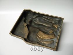 Ancienne Plaque bronze Art-Déco Amazone et son cheval signé DNS XXe siècle