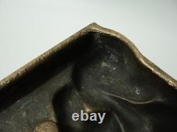 Ancienne Plaque bronze Art-Déco Amazone et son cheval signé DNS XXe siècle