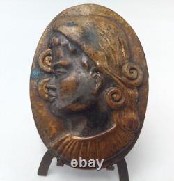 Ancienne broche époque Art Déco en bronze