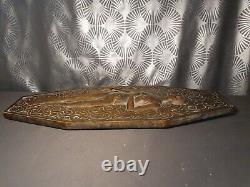 Ancienne plaque en bronze sculpture art deco 1930 femme peintre érotique 47cm