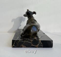 Ancienne statue en bronze animalière chien lévrier socle marbre art deco c. 1930