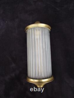 Applique de forme demi lune en verre et métal bronze vers 1930 art déco