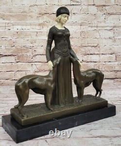 Art Déco Nouveau Superbe Femme Avec Her Deux Chiens Bronze Statue'Lost' Cire