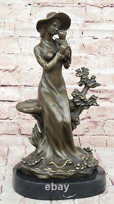 Art Déco Sculpture Victorien Femme Fille Assis Avec Chien Bronze Statue