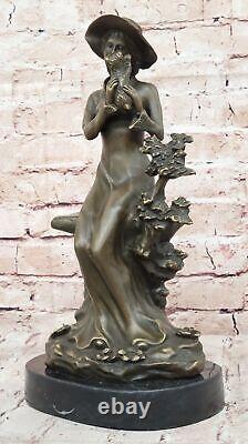 Art Déco Sculpture Victorien Femme Fille Assis Avec Chien Bronze Statue