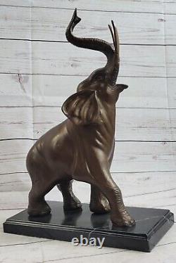 Art Déco de Collection Éléphant Avec Coffre Up Bronze Sculpture Figurine