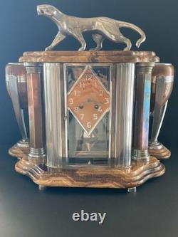 Belle et grande Pendule ART DÉCO / Panthère en bronze argenté / Adnet / 1930