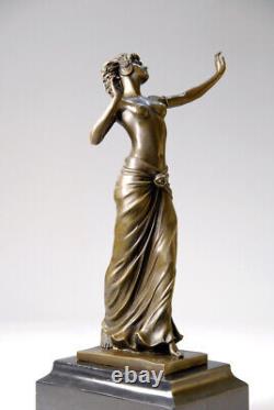 Belle sculpture Art Déco en bronze signée Preiss