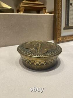 Boite coffret Max Le Verrier En Bronze Baiser De Paix