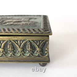 Boîte en bronze signée Max Le Verrier Art déco Bas-relief Antique 1930s