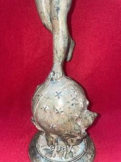 Bronze Ange Putto Ailé sur Globe Céleste Sculpture XXe Art Déco 43 cm