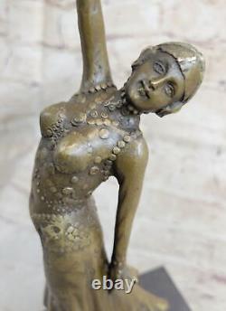 Bronze Statue Art Déco Fille Danseuse Sculpture, Signée D. H. Figurine