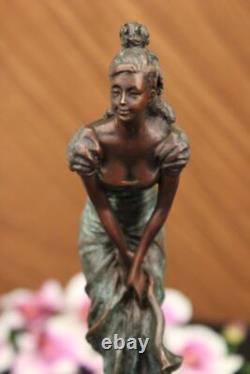Buste De La Jeune Fille Triste Sculpture En Bronze Et Marbre Art Déco Figurine Buste De La Jeune Fille Triste Sculpture En Bronze Et Marbre Art Déco Figurine