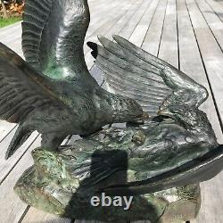 COMBAT D'AIGLES signé RICHÉ sculpture Bronze art déco antique vintage