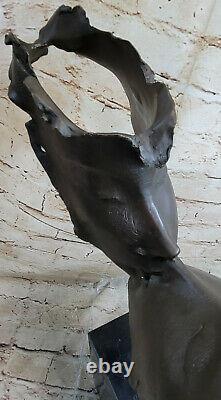 Collection Bronze Sculpture Statue Art Déco Rare Salvador Dali Bisou Figurine Nr