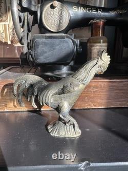 Coq en Laiton ancien sculpture animalier Art déco belle patine
