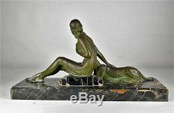 D H Chiparus, Femme Au Dogue, Bronze Signé, Art Déco, XXème Siècle