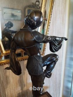 Danseuse Style Art Déco en Bronze Charme d'Orient d'après Chiparus (1886-1947)