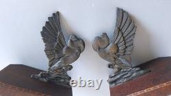 E. L ADNIN Paire de serre-livres Art Deco bronze figurant 2 colombes stylisées