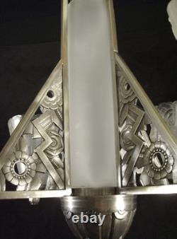 Ejg Lustre Art Déco En Bronze Nickelé Et Tulipes En Verre Pressé 1930