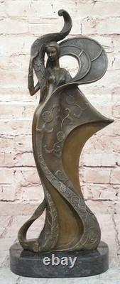 Élégant Femme'Holding' Châle Bronze Sculpture Marbre Base Statue Art Déco Bust