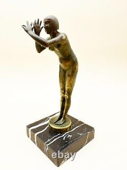 Epoque Art Déco sculpture en bronze Niquette signée C. MAIRE