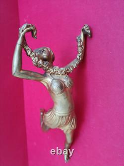 Femme art deco figurine bronze doré 1930 hauteur 30 cms poids 1,5 kg