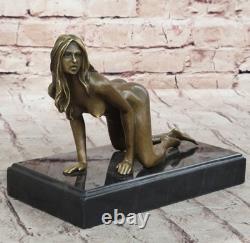 Figurine En Bronze Art Déco De Danseuse Nue Évocatrice En Pose À Vendre