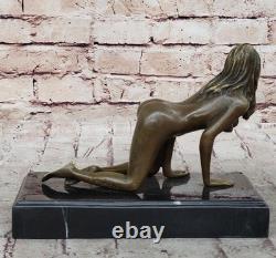Figurine En Bronze Art Déco De Danseuse Nue Évocatrice En Pose À Vendre