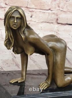 Figurine En Bronze Art Déco De Danseuse Nue Évocatrice En Pose À Vendre