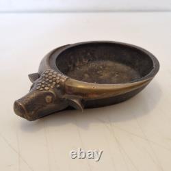 France, Autriche. Art déco Lourd cendrier en bronze décor de buffle TBE