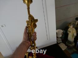 Importante paire de flambeaux bronze doré 6 kg aux amours H 35cm, courant XXème