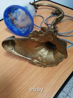 Lampe art deco avec tulipe en pate de verre gv. Croismare