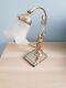 Lampe Art Déco Femme En Bronze Doré Et Tulipe Blanche Verre Opaque
