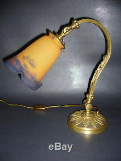 Lampe de bureau en bronze doré art nouveau /déco, signée Degué