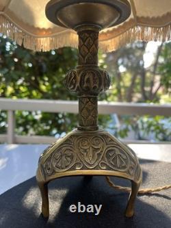Lampe de table Le Verrier en bronze Art Déco H. 20 cm