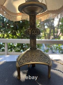 Lampe de table Le Verrier en bronze Art Déco H. 20 cm