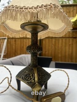 Lampe de table Le Verrier en bronze Art Déco H. 20 cm