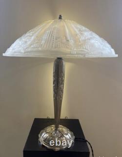 Lampe de table bronze Art Déco Hettier Vincent vasque verre pressé blanc EJG