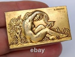 Médaille broche bronze doré Art Déco nu féminin G Grouzat vintage medal nude