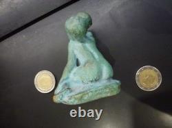 Mère et enfant bronze France art deco, signé Bofill, patine verte, P 265g, H 8cm