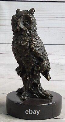 Milo's Art Déco Bronze Chouette Statue Main de Collection Faune Sculpture
