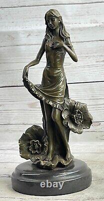 Moreau's Maiden avec Fleurs Art Déco Bronze Sculpture Signée Collection Pièce