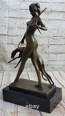 Nu Art Déco Bronze Statue Original Diana The Chasseresse Avec Chiens Figurine