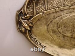 P. Lasserre Jeux Olympiques Paris 1924 Coupelle ovale en bronze Salut P. Lasserre Jeux Olympiques Paris 1924 Coupelle ovale en bronze Salut