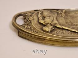 P. Lasserre Jeux Olympiques Paris 1924 Coupelle ovale en bronze Salut